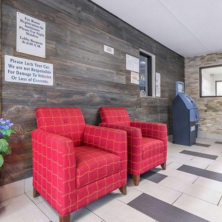 Rodeway Inn Winston Salem Route 52 Esterno foto