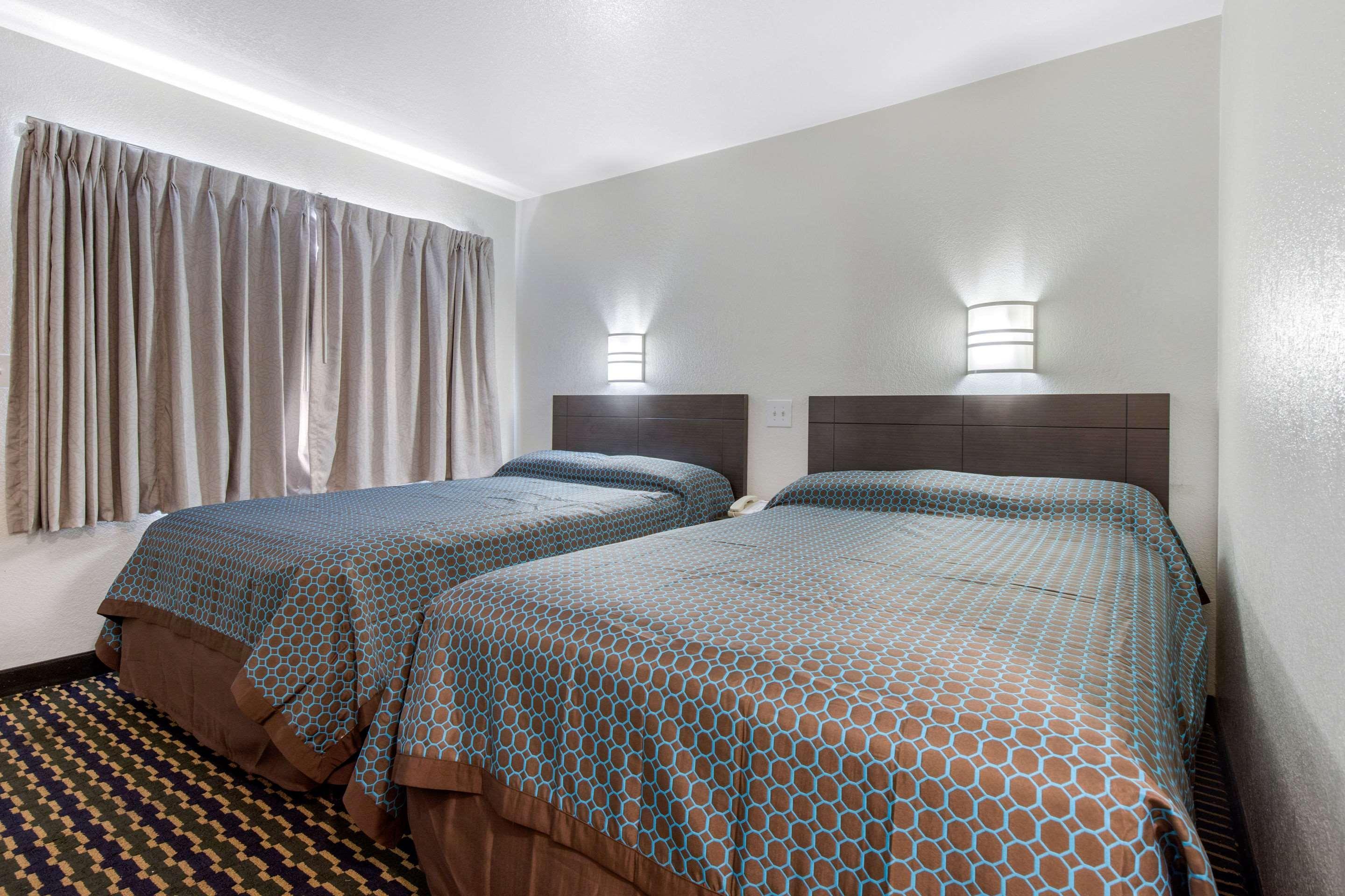 Rodeway Inn Winston Salem Route 52 Esterno foto