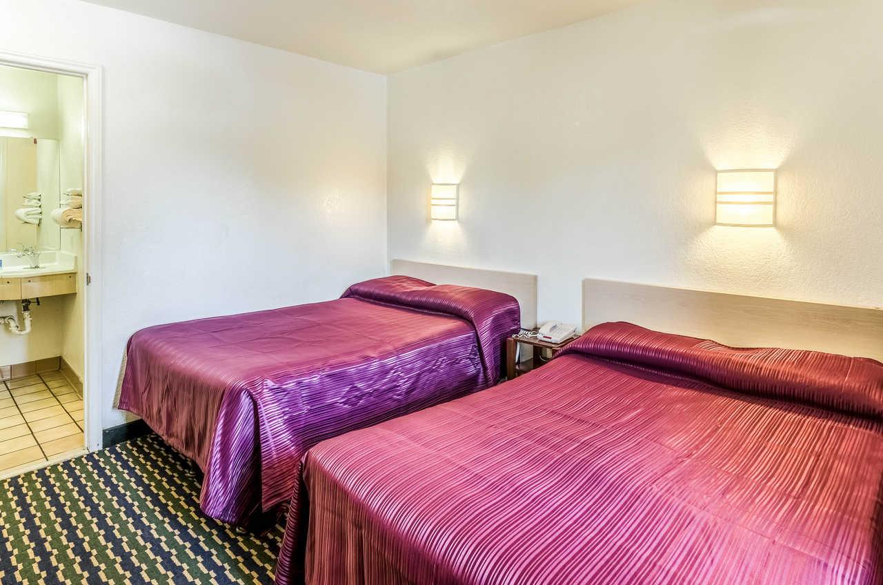 Rodeway Inn Winston Salem Route 52 Esterno foto