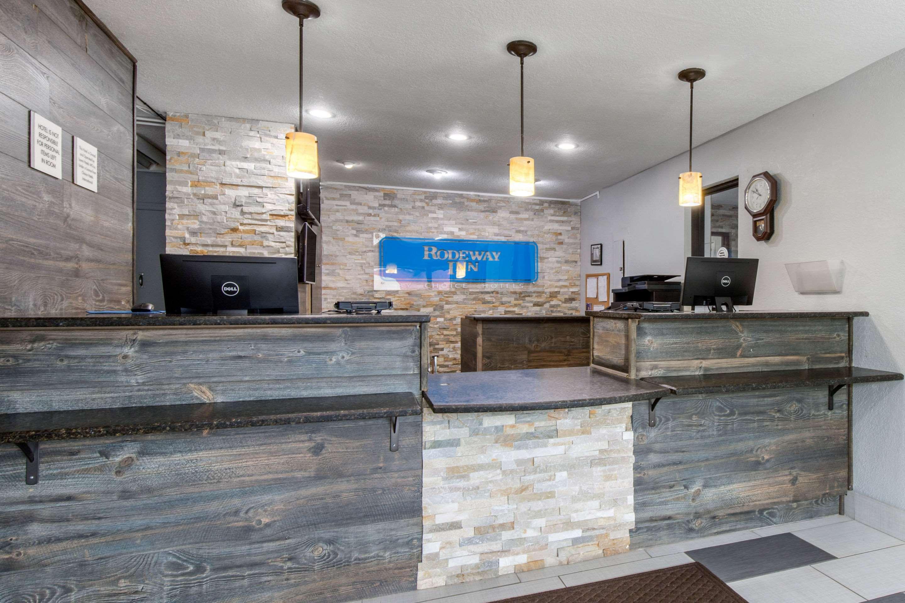 Rodeway Inn Winston Salem Route 52 Esterno foto